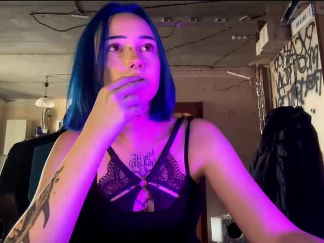 AnnieTouch live cam on BongaCams