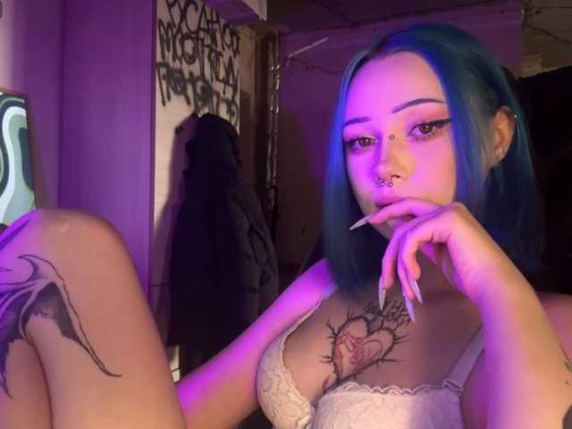AnnieTouch live cam on BongaCams