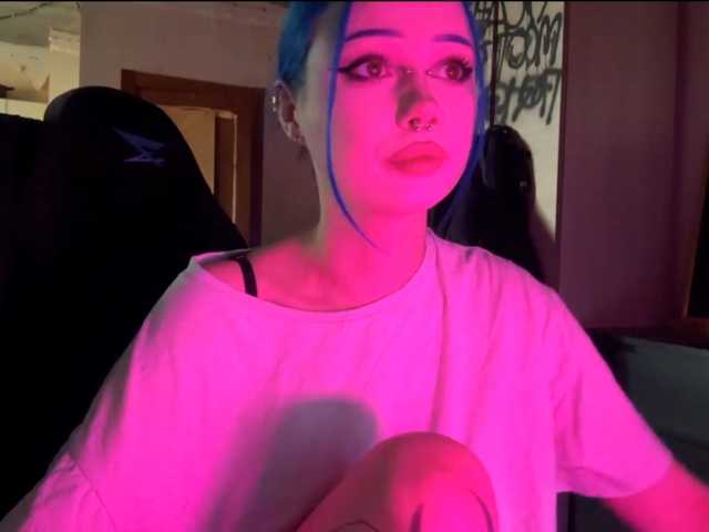 AnnieTouch live cam on BongaCams