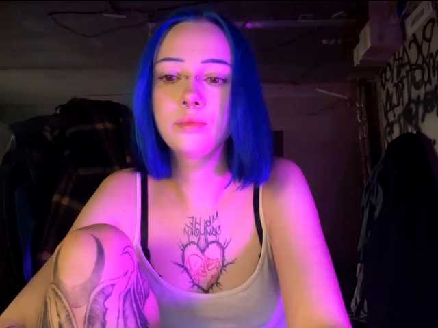 AnnieTouch live cam on BongaCams