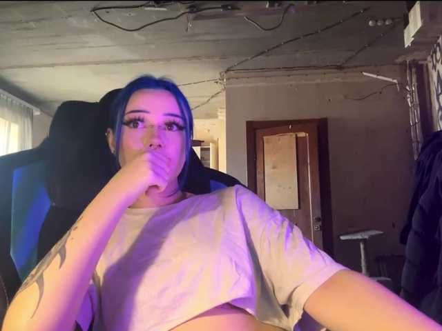 AnnieTouch live cam on BongaCams