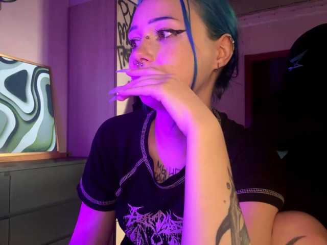 AnnieTouch live cam on BongaCams