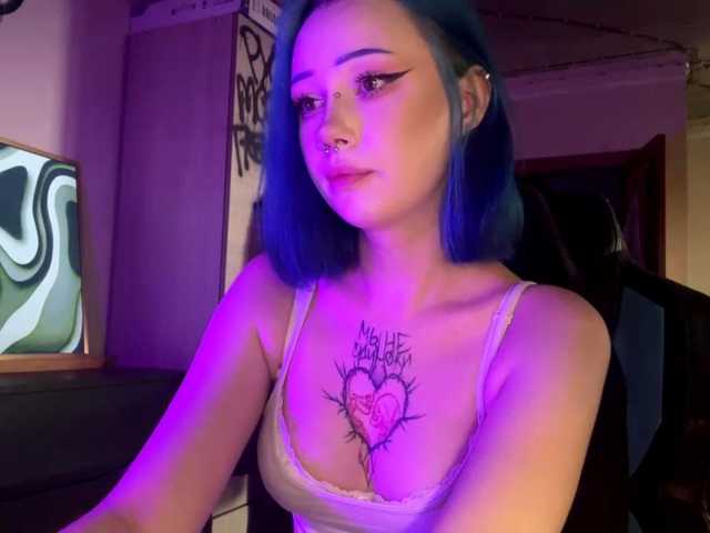 AnnieTouch live cam on BongaCams