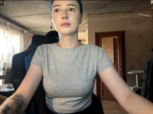 AnnieTouch live cam on BongaCams