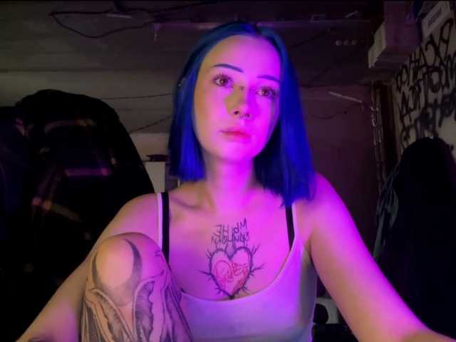 AnnieTouch live cam on BongaCams
