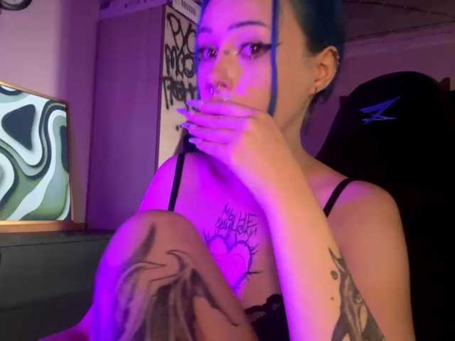 AnnieTouch live cam on BongaCams