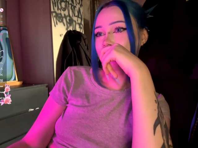 AnnieTouch live cam on BongaCams