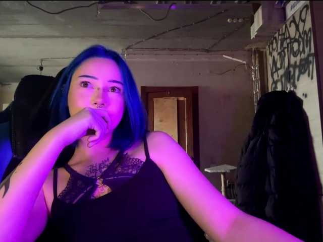 AnnieTouch live cam on BongaCams