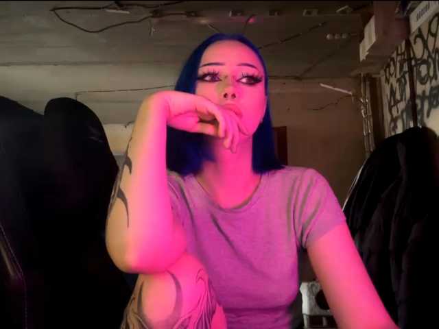AnnieTouch live cam on BongaCams