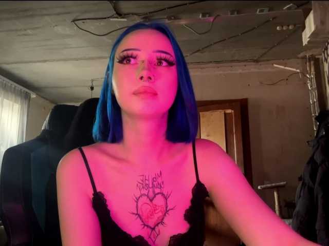 AnnieTouch live cam on BongaCams