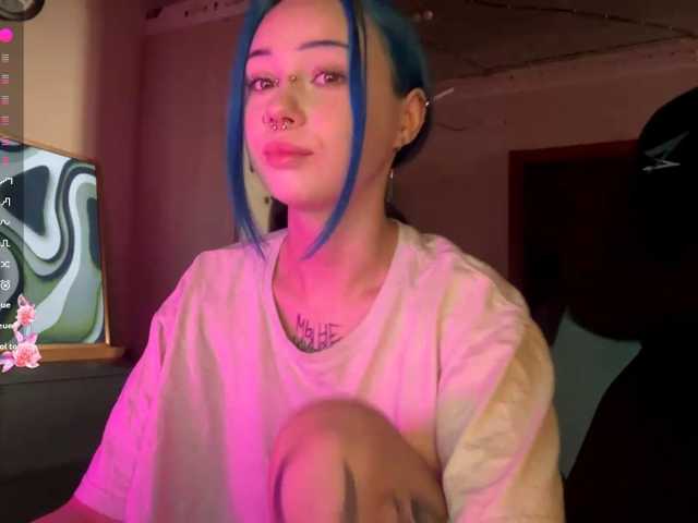 AnnieTouch live cam on BongaCams