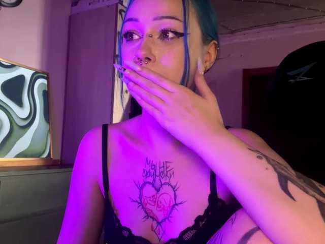 AnnieTouch live cam on BongaCams