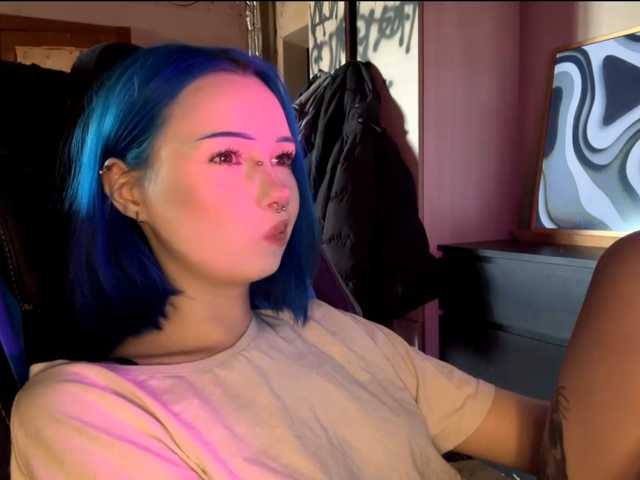 AnnieTouch live cam on BongaCams