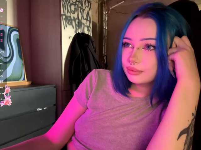AnnieTouch live cam on BongaCams