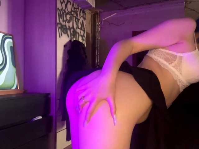 AnnieTouch live cam on BongaCams