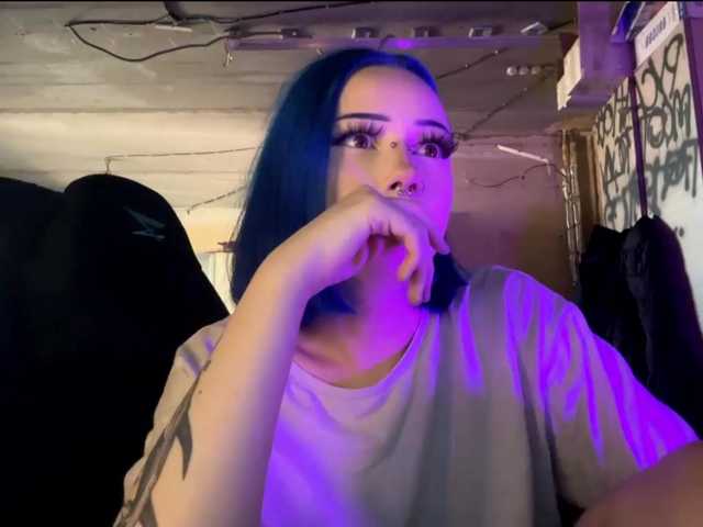 AnnieTouch live cam on BongaCams