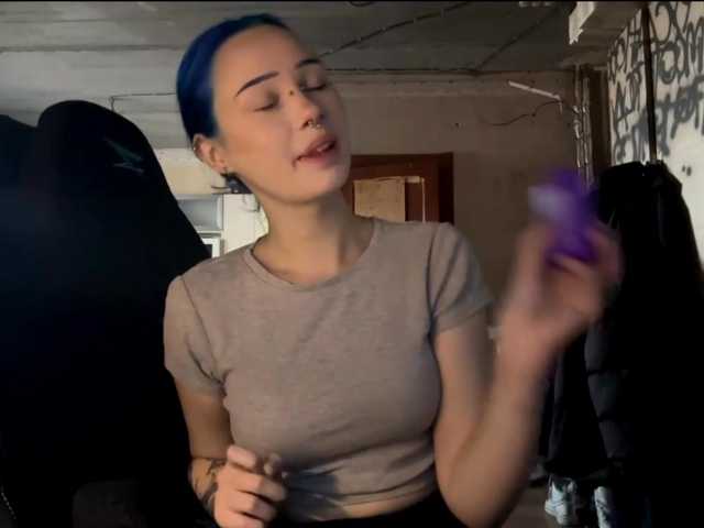 AnnieTouch live cam on BongaCams