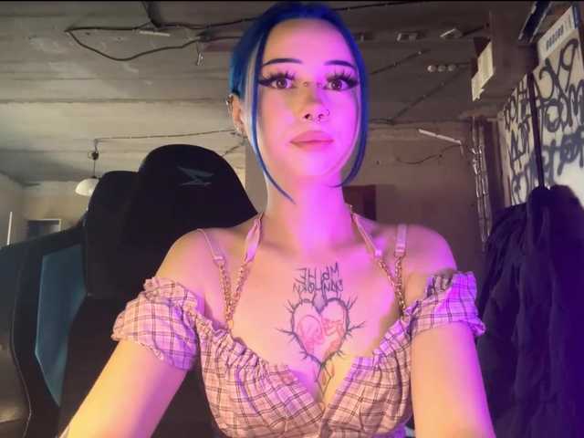 AnnieTouch live cam on BongaCams