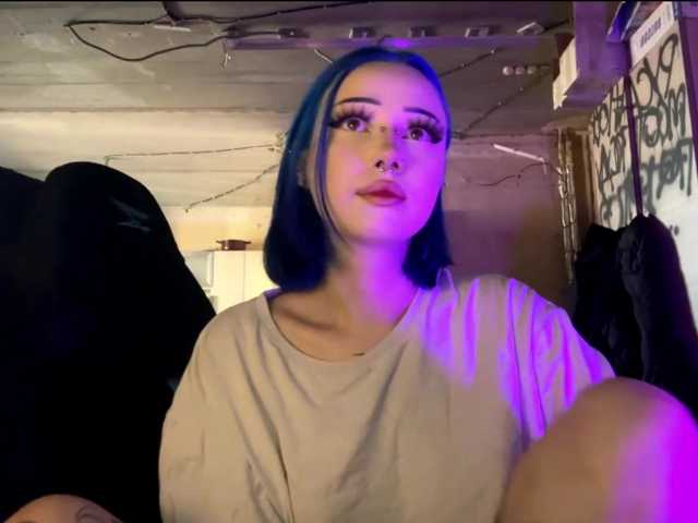 AnnieTouch live cam on BongaCams