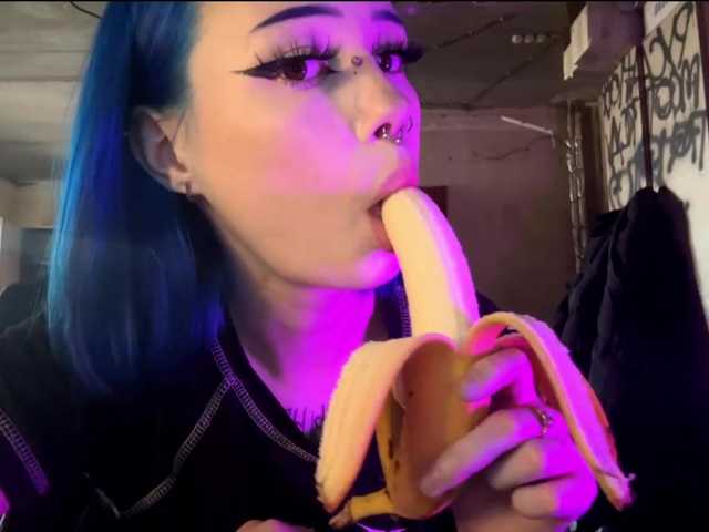 AnnieTouch live cam on BongaCams