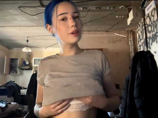 AnnieTouch live cam on BongaCams