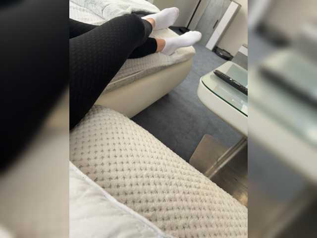le modèle Kristi-Lauraa est en webcam porno dans un show sur le site bongacams, il possède les tags suivants: White/Caucasian,Blonde,Shaved