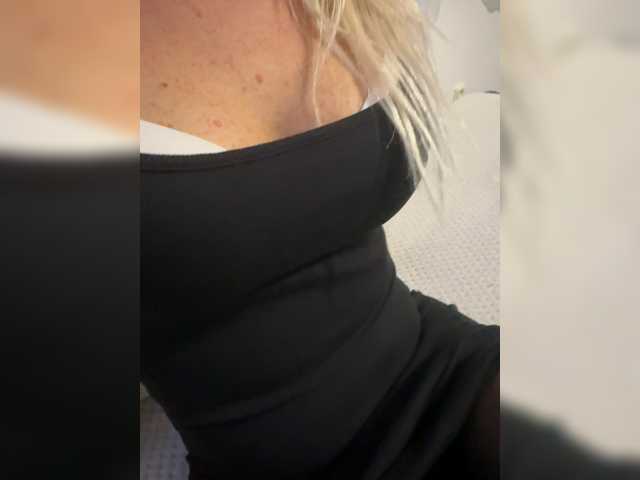Live трансляция Kristi-Lauraa - slutnetki.online