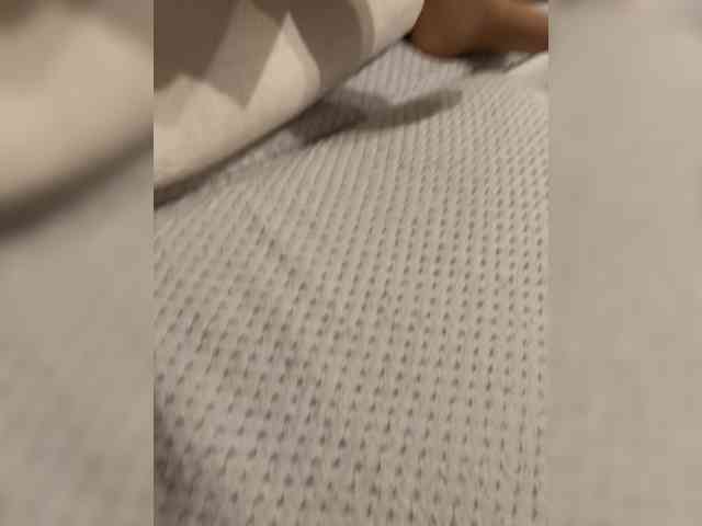 Kristi-Lauraa webcam