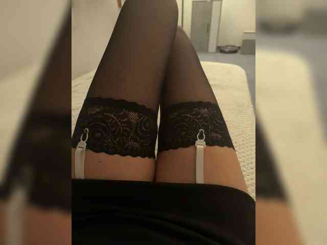 Kristi-Lauraa webcam