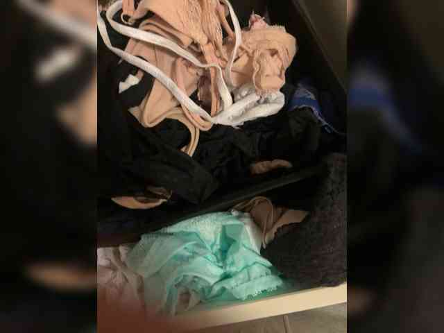 Kristi-Lauraa webcam