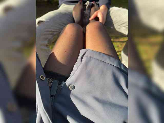 Kristi-Lauraa webcam