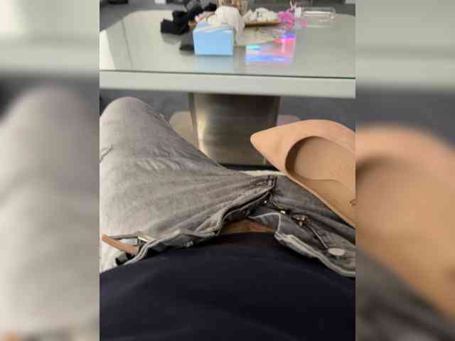 Kristi-Lauraa webcam