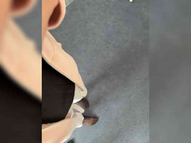 Kristi-Lauraa webcam