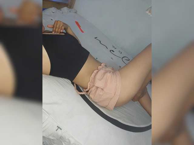 Sonyah-5 live cam on BongaCams