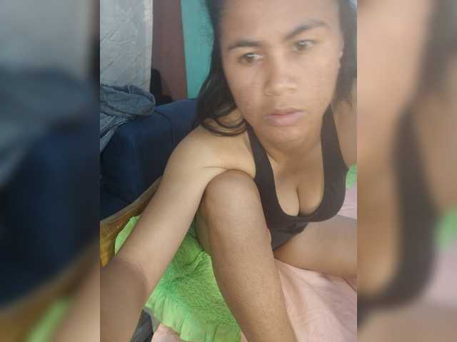 Sonyah-5 live cam on BongaCams
