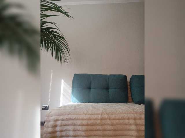 -JuliaRose- — live female cam