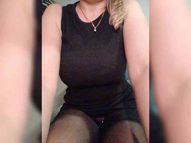 -JuliaRose-