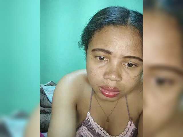 Adele01 live cam on BongaCams