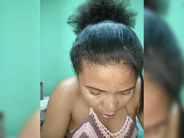 Adele01 live cam on BongaCams