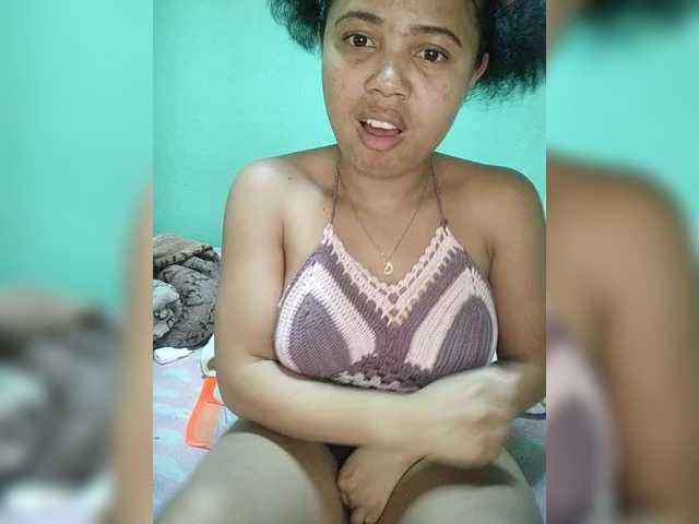 Adele01 live cam on BongaCams