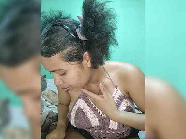 Adele01 webcam