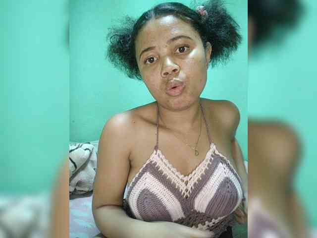 Adele01 webcam