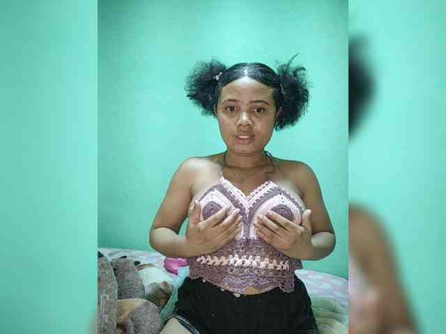 Adele01 webcam
