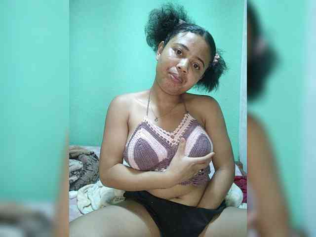 Adele01 webcam