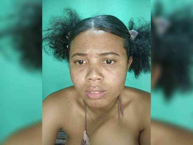 Adele01 webcam