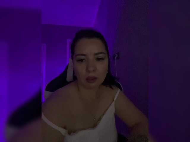 Milashka66 live cam on BongaCams