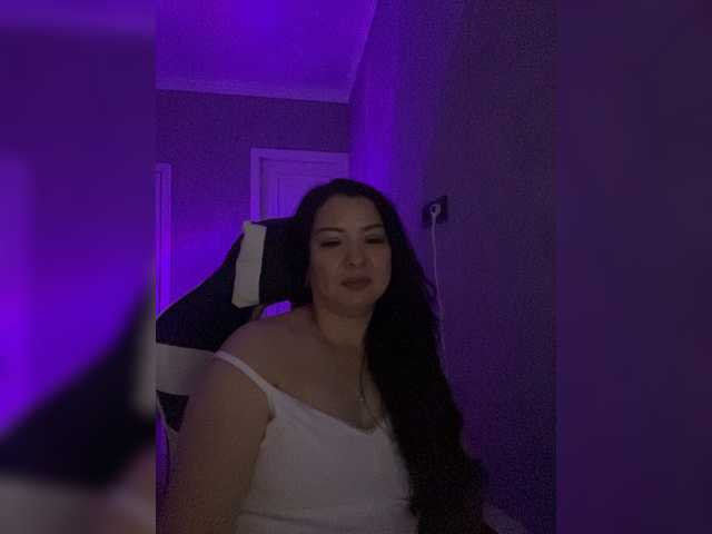 Milashka66 live cam on BongaCams