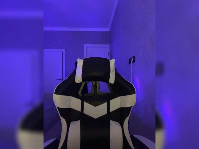 Milashka66 live cam on BongaCams