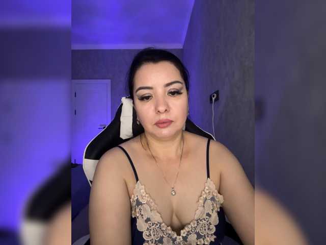 Milashka66 live cam on BongaCams