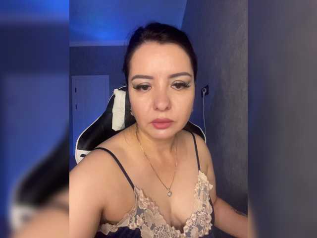 Milashka66 live cam on BongaCams